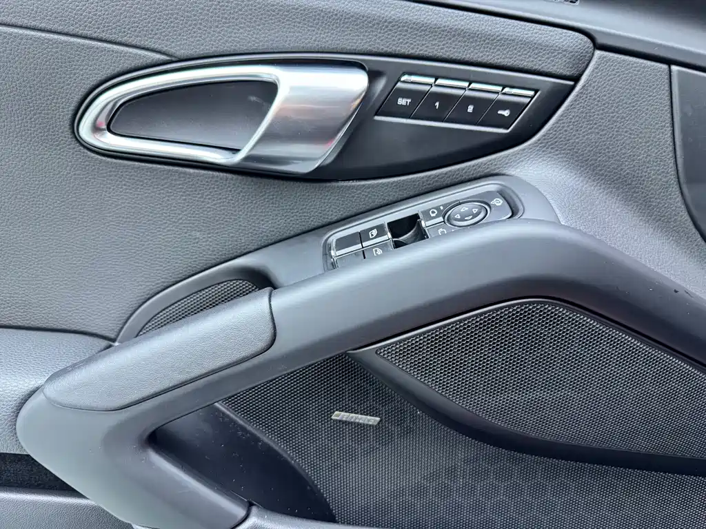 Porsche 718 2019 Cayman T 2.0T