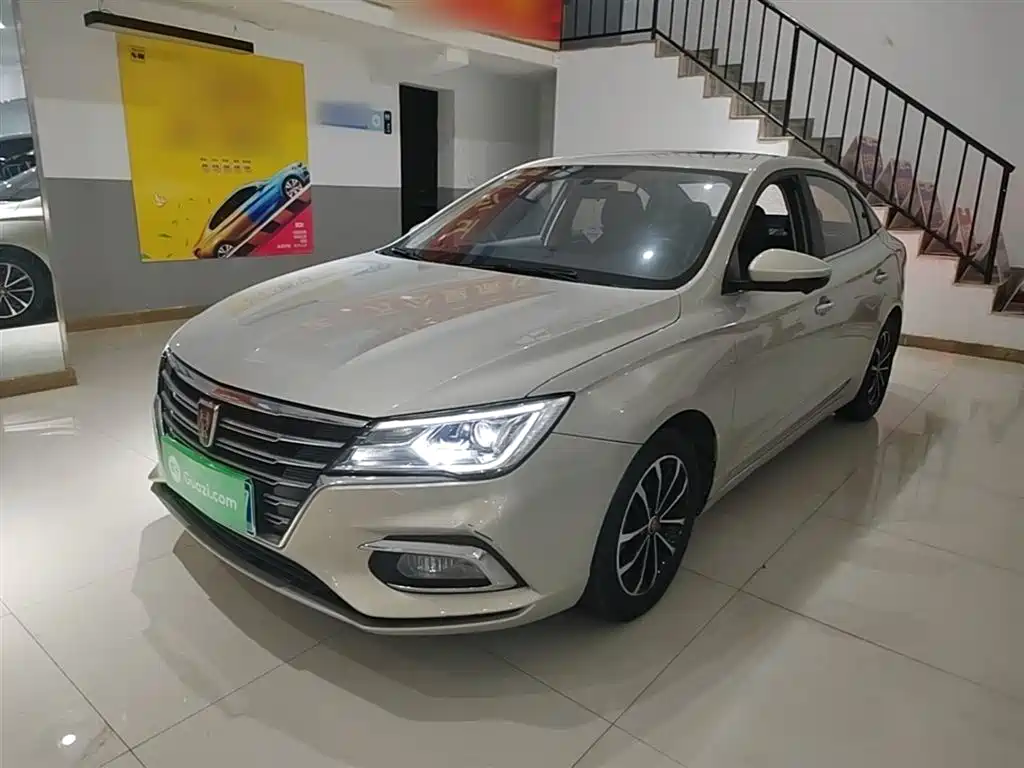 Купить Roewe i5
