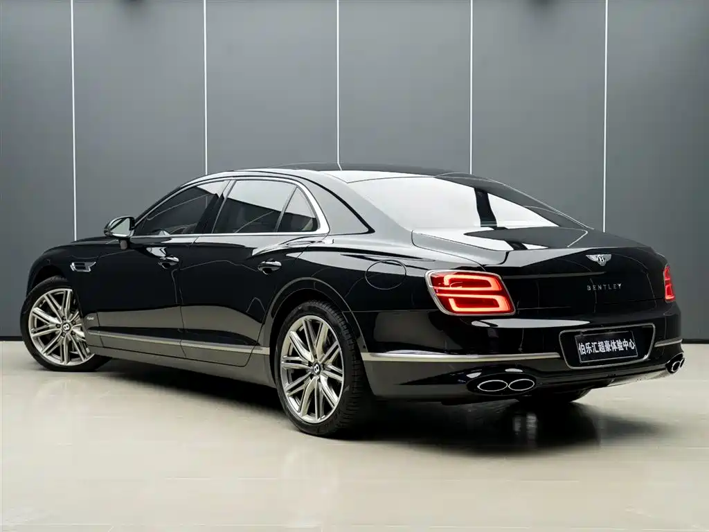 BENTLEY FLYING SPUR PLUG IN HYBRID
