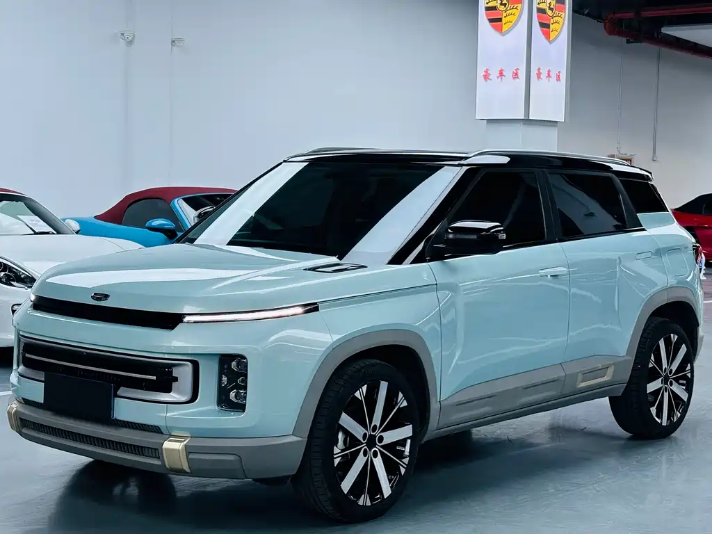 Geely Icon 2023
