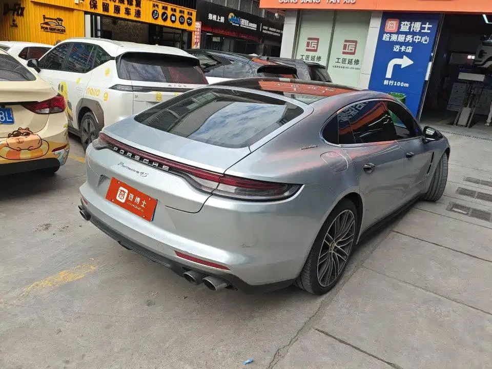 Porsche Panamera — миниатюра 4