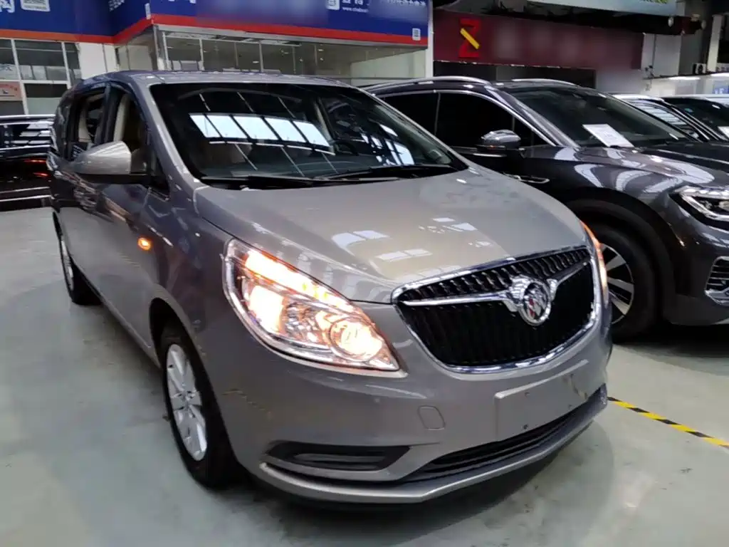 Buick GL8 — миниатюра 4