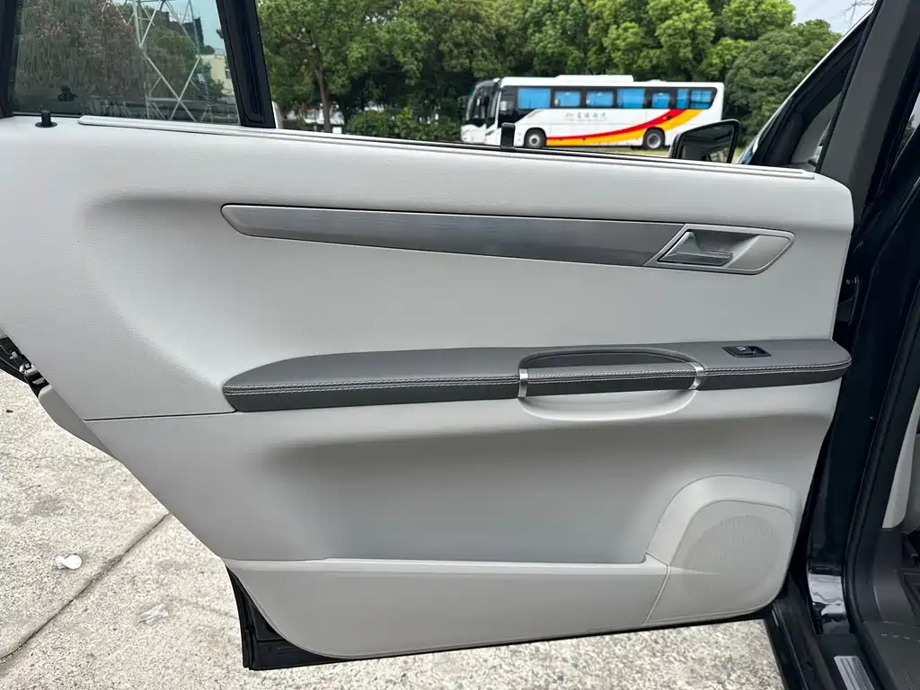 Mercedes-Benz R-Class — миниатюра 43