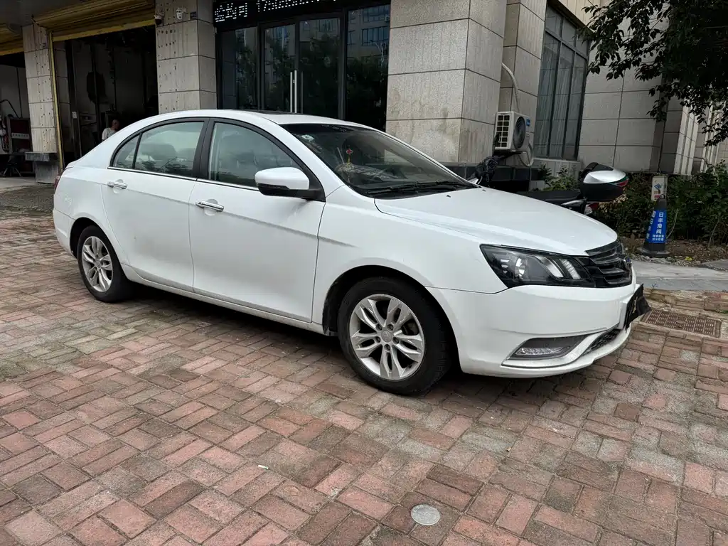 Geely Emgrand 2015 1.3T MT