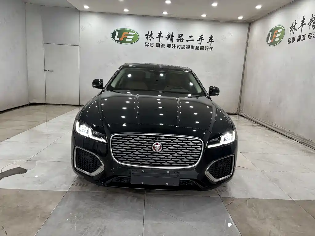 Jaguar XFL 2024 2.0T P250 Premium Luxury