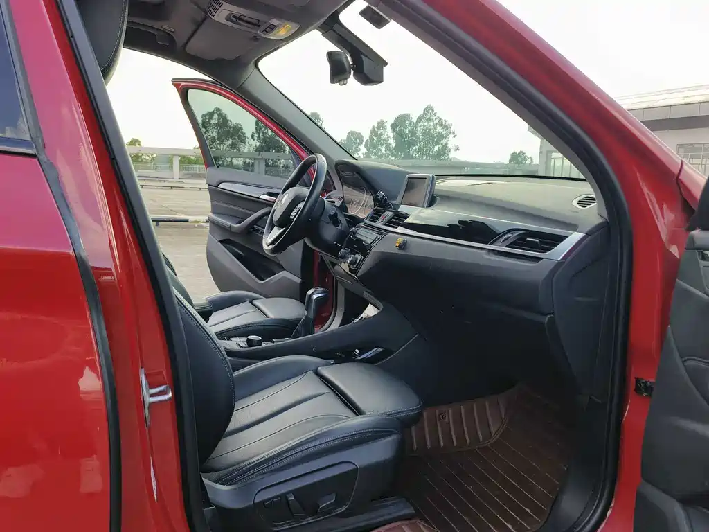 BMW X1 — миниатюра 10