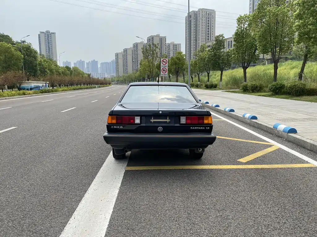 Volkswagen Santana Classic — миниатюра 5