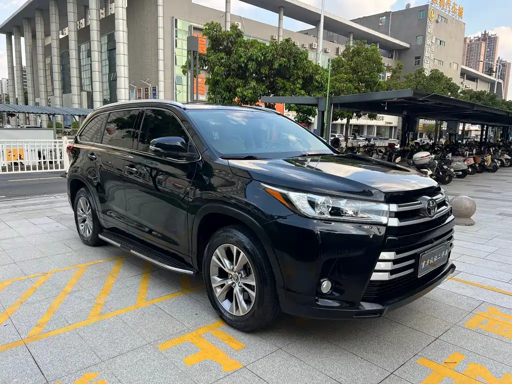 Toyota Highlander — миниатюра 2