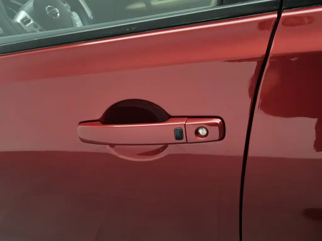 Nissan Qashqai — миниатюра 18