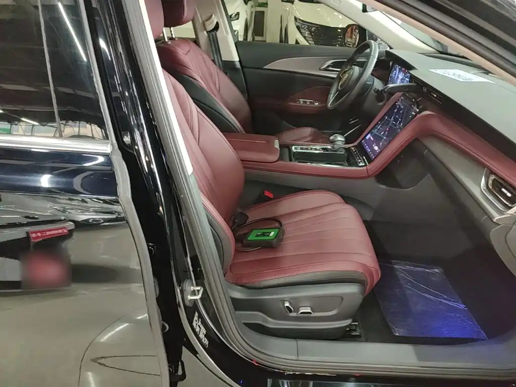 Hongqi Hongqi H5 — миниатюра 25