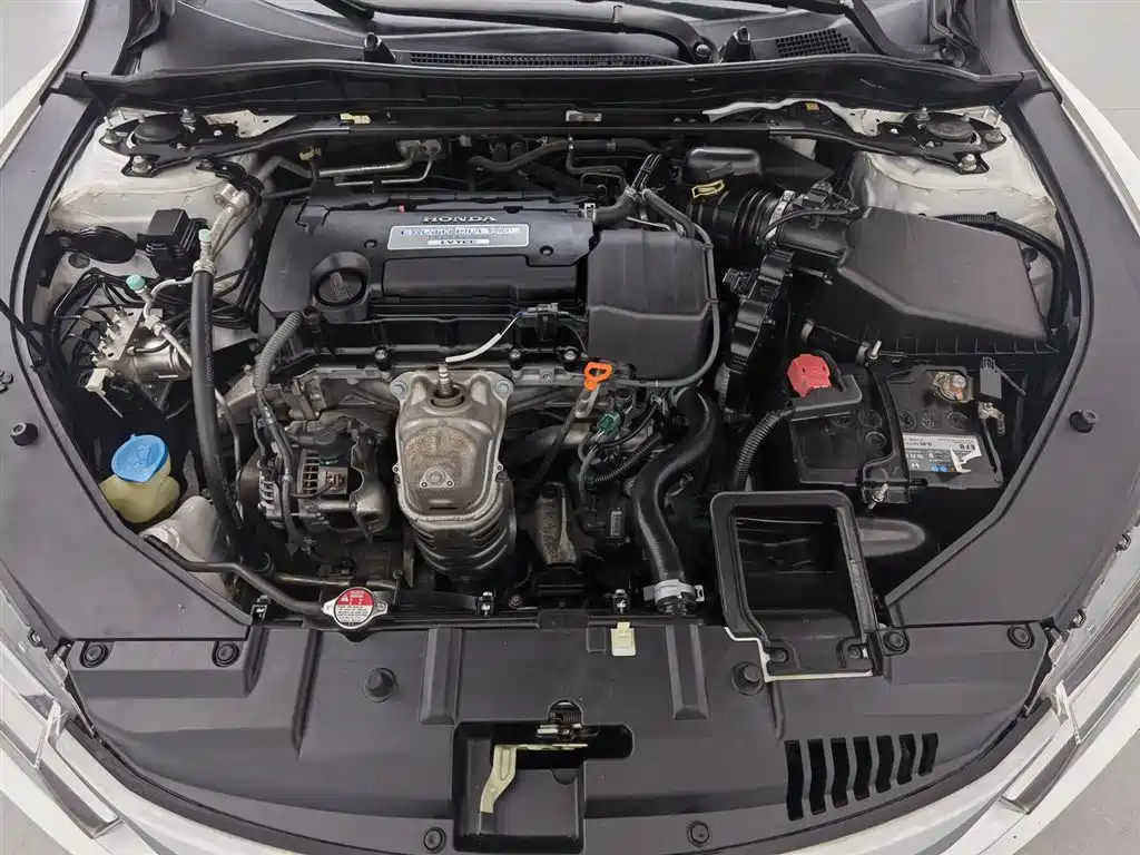 Honda Spirior 2015 2.4L Luxury