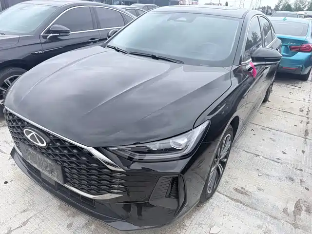 Chery Arrizo 8