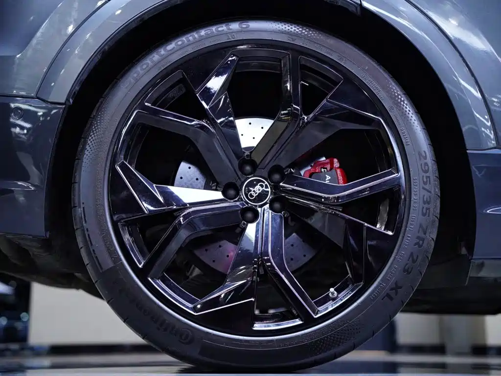 Audi RS Q8 — миниатюра 7
