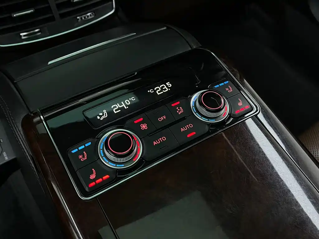 Audi A8 — миниатюра 9
