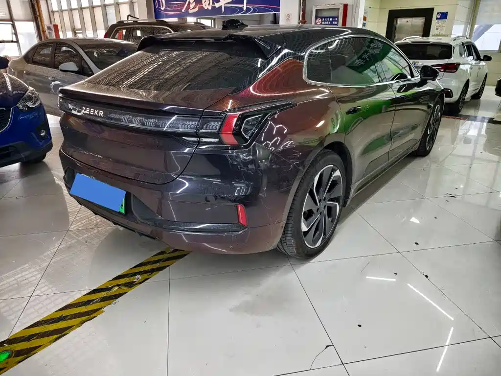 ZEEKR EXTREME KRYPTON 001