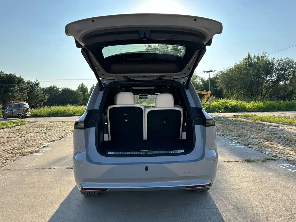Li Auto Li L9 — миниатюра 8