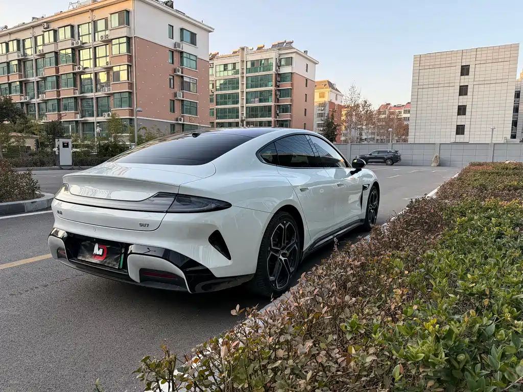 XIAOMI CAR XIAOMI SU7
