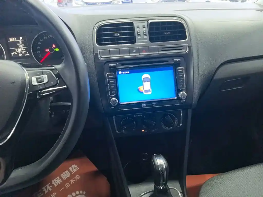 Volkswagen Polo — миниатюра 13