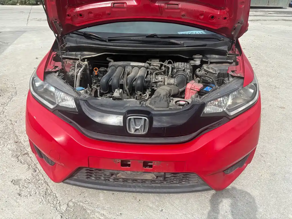 Honda Fit — миниатюра 8