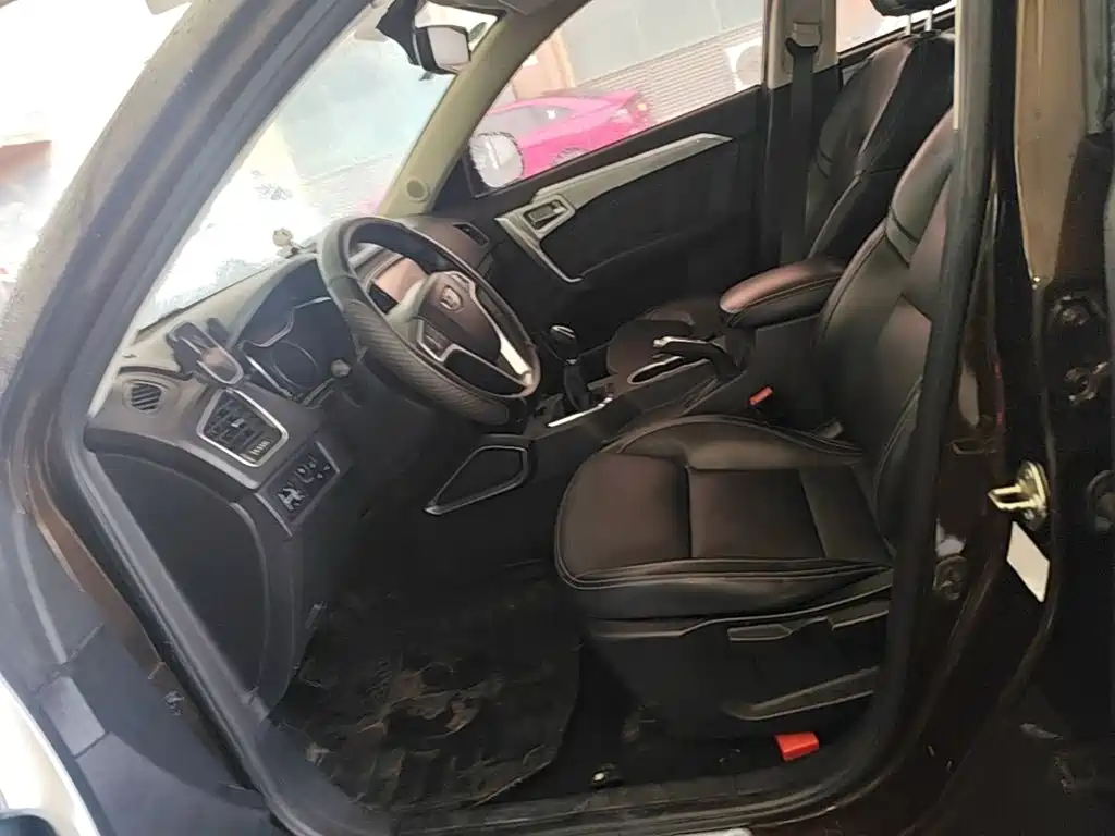 Geely Vision X6 — миниатюра 15