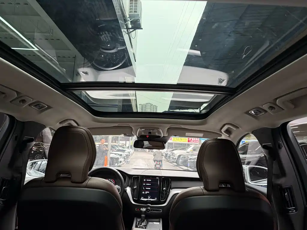 Volvo XC60 — миниатюра 19
