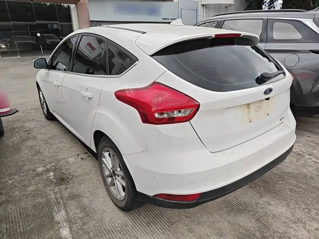 Ford Focus — миниатюра 5
