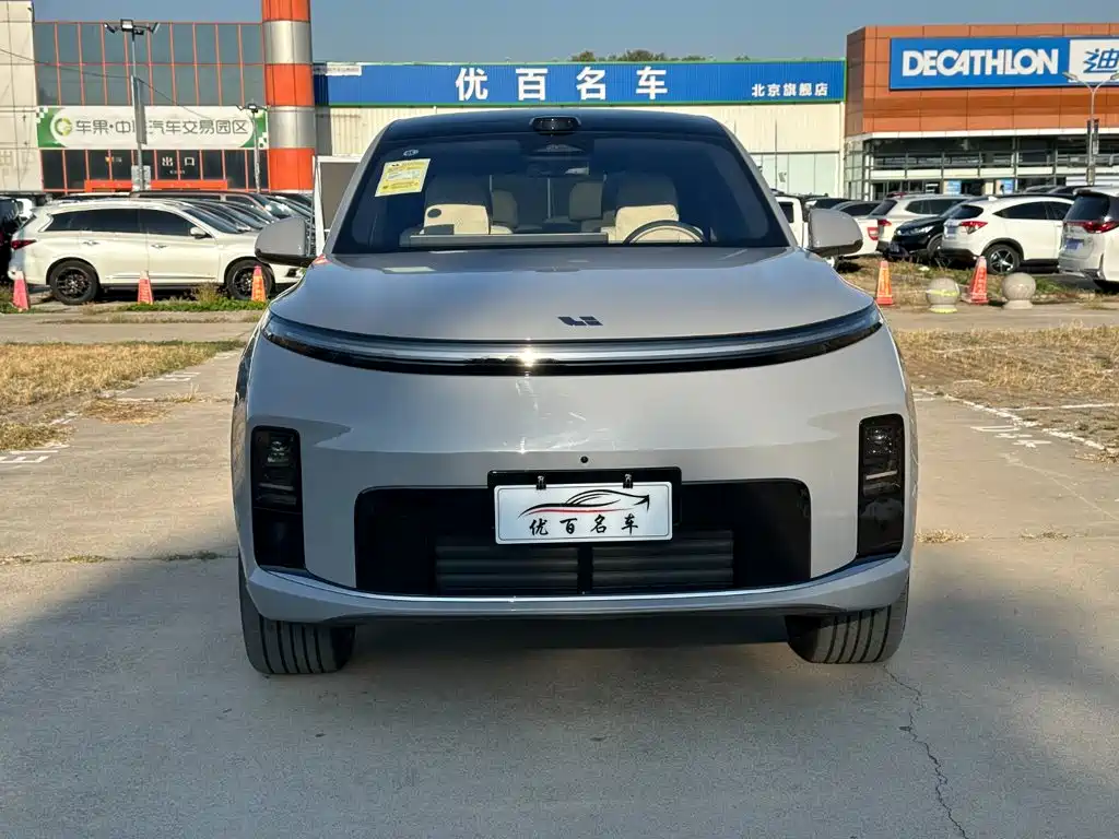 Li Auto Li L9 — миниатюра 2