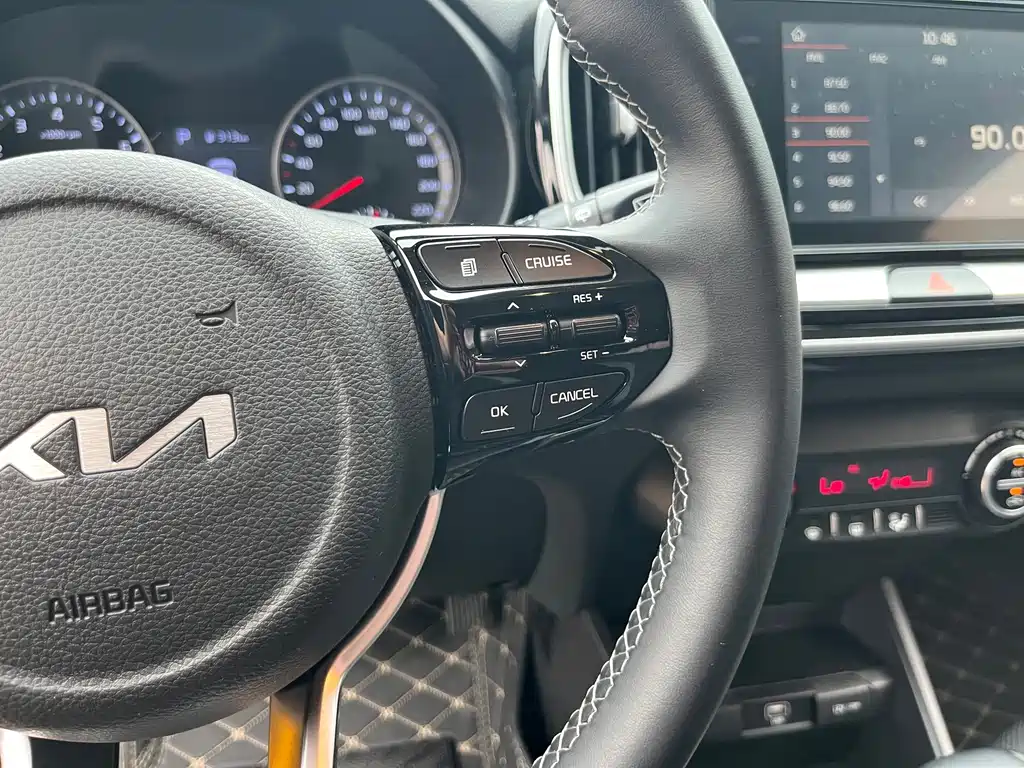 Kia KX1 - фото 14