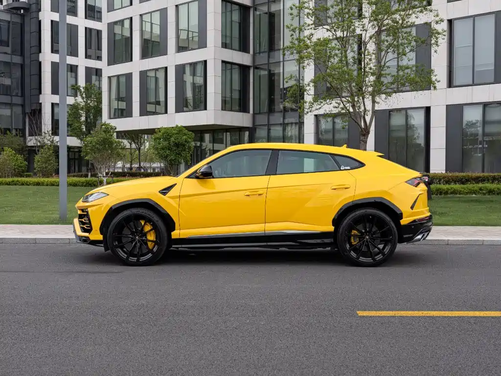 Lamborghini Urus — миниатюра 7