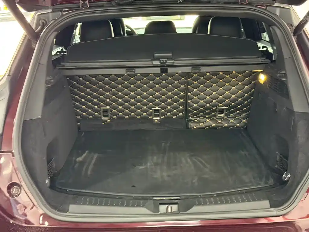 Lincoln MKC — миниатюра 19