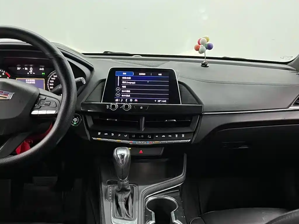 Cadillac CT4 — миниатюра 10