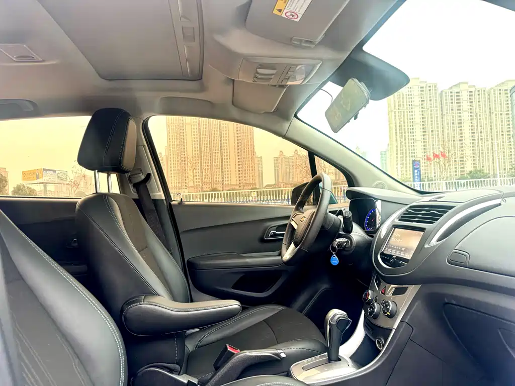 Chevrolet Trax 1.4T Auto 2WD Luxury Type, фото 13