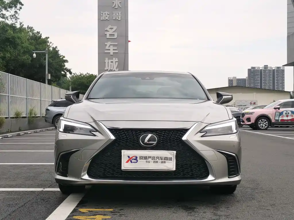 Lexus ES — миниатюра 2