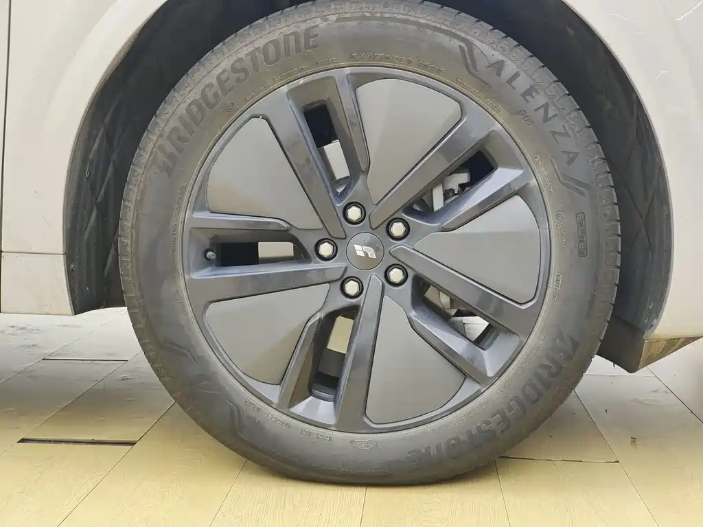 Li Auto Li L6 — миниатюра 29