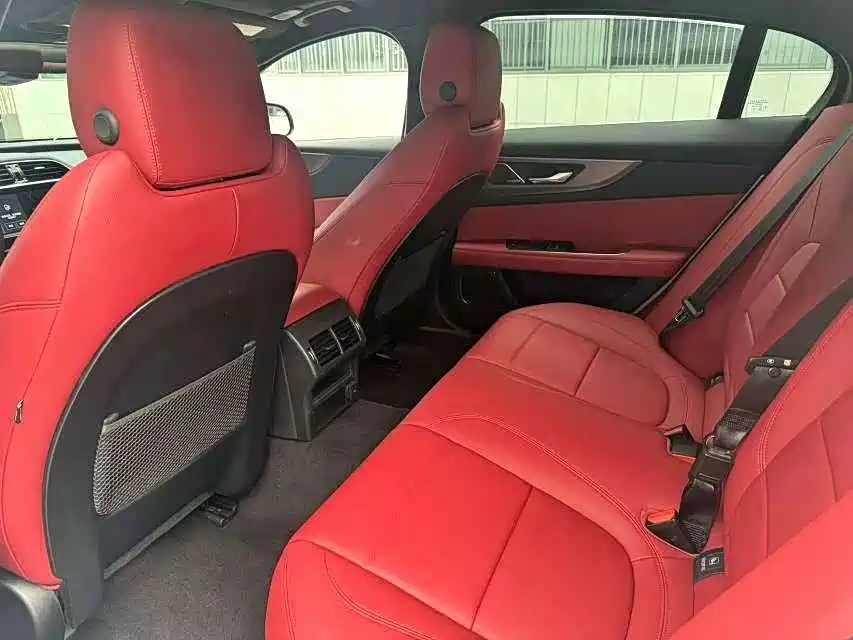 Jaguar XEL — миниатюра 4