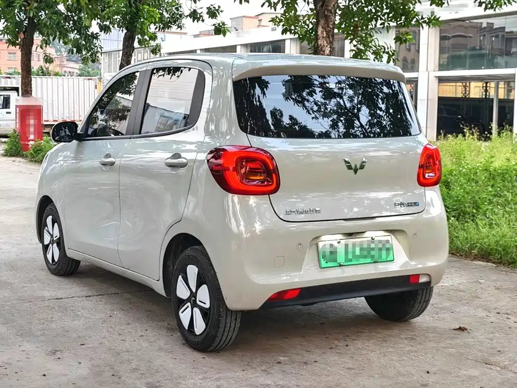 Wuling MINIEV — миниатюра 5