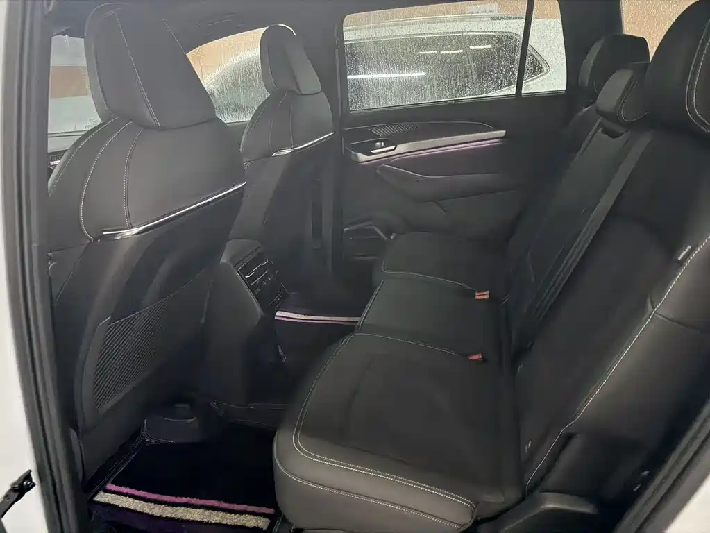 Audi Q6 — миниатюра 6