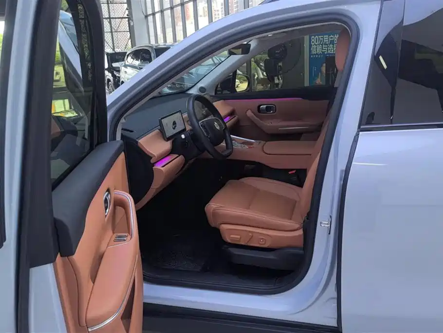 Leapmotor C16 2026 280 6 мест