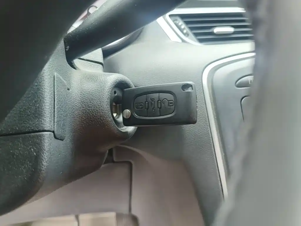 Peugeot 308 — миниатюра 9
