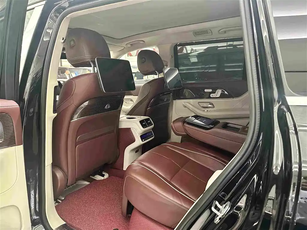 Mercedes-Benz GLS — миниатюра 17