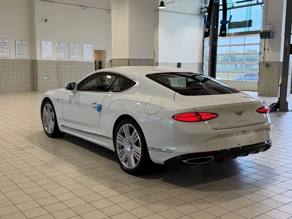 Bentley Continental PHEV — миниатюра 11