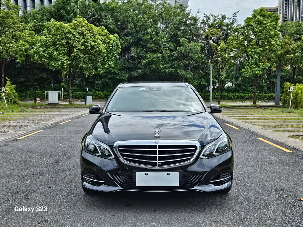 Mercedes-Benz E-Class — миниатюра 2
