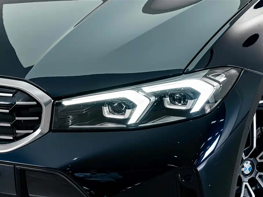 BMW 3 Series — миниатюра 4