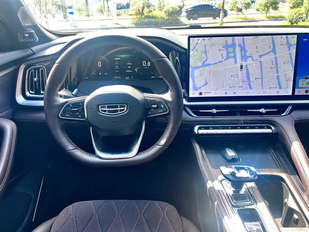Geely Xingyue L — миниатюра 13