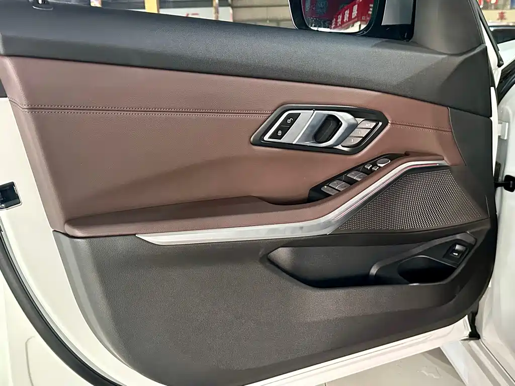 BMW 3 Series — миниатюра 7