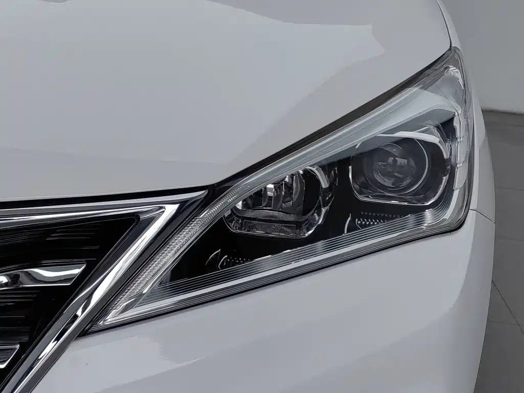 Changan Eado DT — миниатюра 7