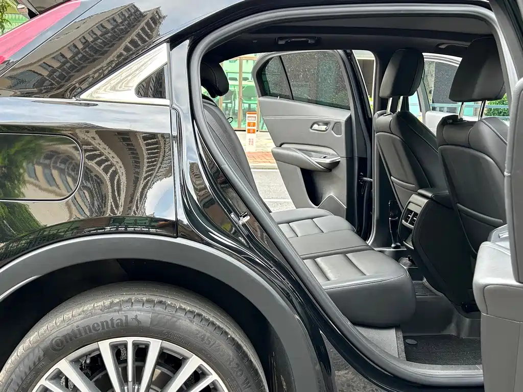 Cadillac XT4 — миниатюра 17