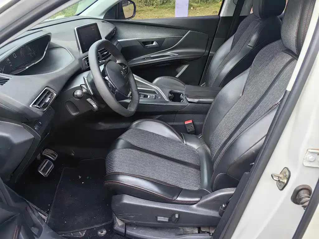 Peugeot 4008 — миниатюра 3