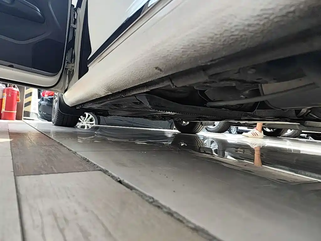 Volkswagen Touran — миниатюра 22