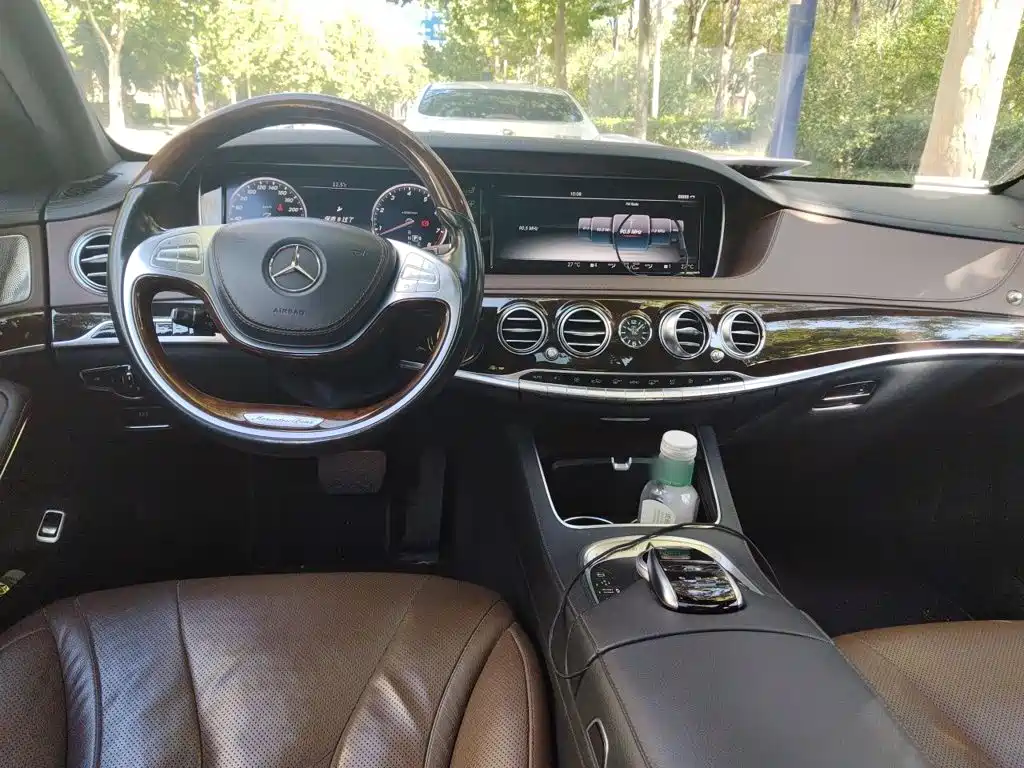 Mercedes-Benz S-Class — миниатюра 5